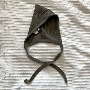 KATE QUINN Sage Green Pixie Hat 0-3 mo, gently used